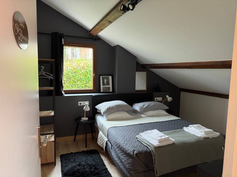 G&auml;stezimmer &bdquo;Lyon Mon Amour &ndash; St Bonaventure&ldquo; mit WLAN und Klimaanlage