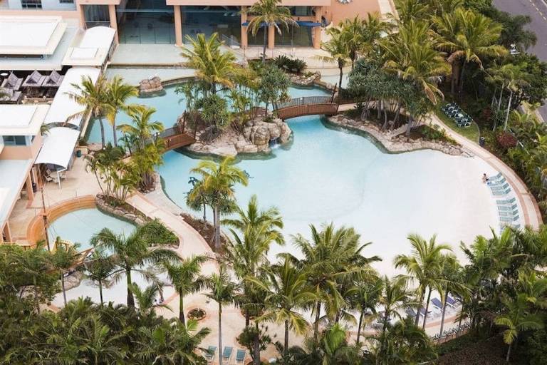 Apartment Surfers Paradise
