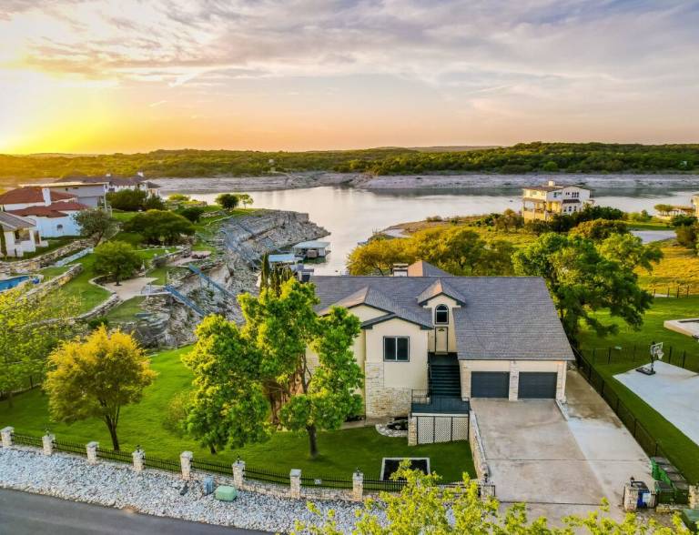 House Highland Lake Estates