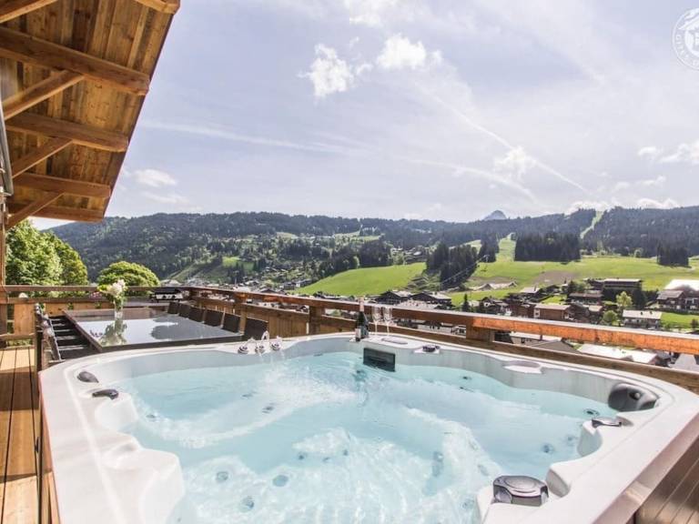 Fully equipped chalet with jacuzzi & BBQ | Next to the ski | Pets allowed — photo 2