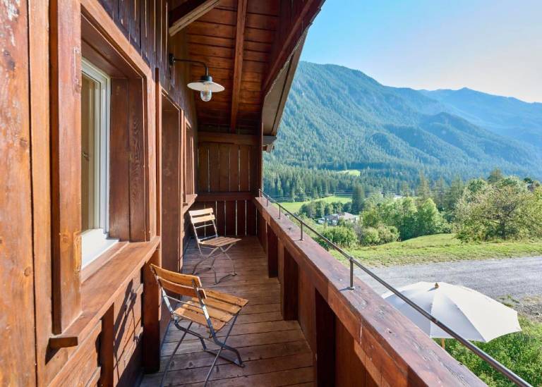 Ferienwohnung Surava