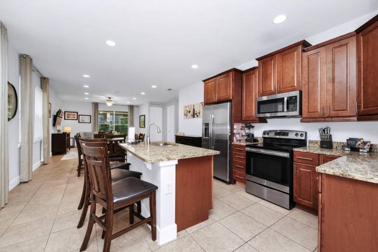Charming Home with Private Pool, Theme Rooms and Foosball Table near Disney with Waterpark & Resort Access at Encore - 370LA — photo 5