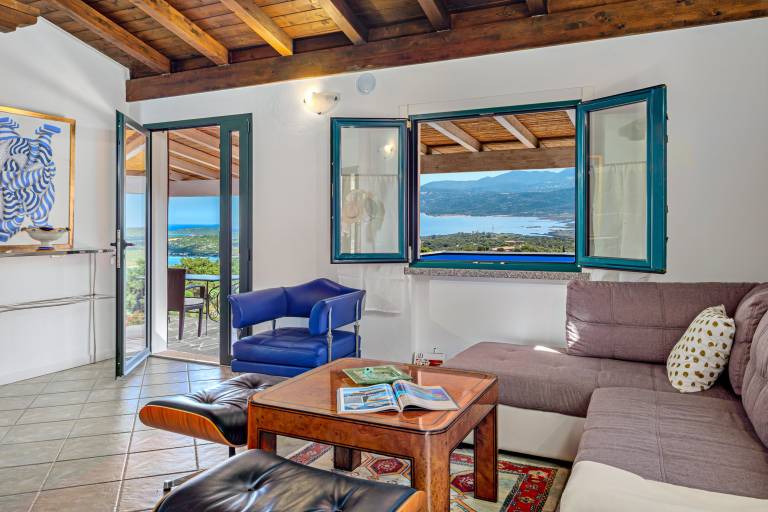 Holiday Home 'Bellavista' with Sea View, Private Terrace, Wi-Fi & A/C — photo 2