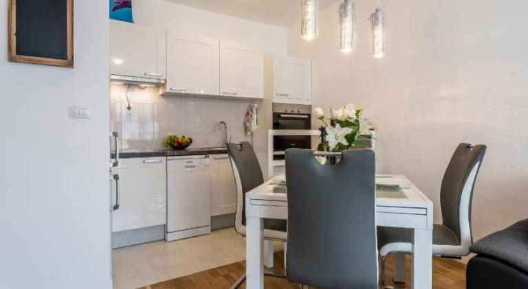Apartment | Pet-friendly — photo 3