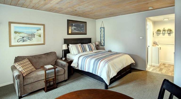 Serviced apartment with pool & yard | Close to the beach | Pets allowed — photo 4