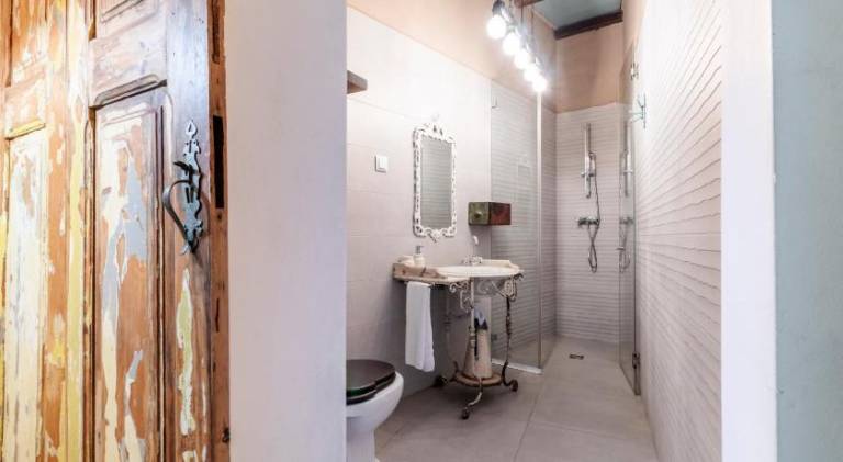 Holiday apartment | Near São Jorge Castle | Perfect for remote work — photo 4