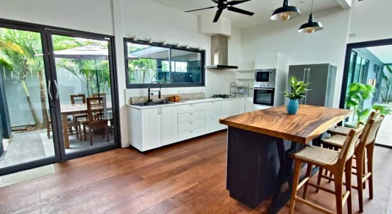 Beautiful villa with pool | Pets allowed — photo 4