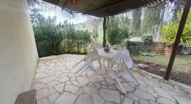 Vacation home with terrace & garden — photo 4