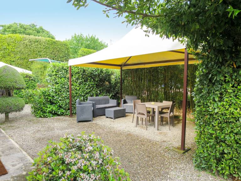 Family-oriented house with terrace, pool & BBQ | Dogs allowed — photo 3