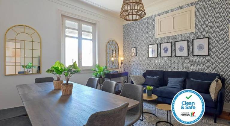 Rental apartment with 5 rooms for 12 persons in Lisbon