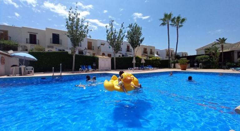 Holiday apartment with yard, private pool & terrace | Close to the beach | Suitable for remote work | Pets allowed — photo 4