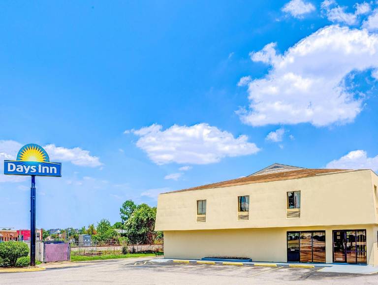 Days Inn by Wyndham Chesapeake