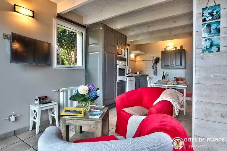 Charming gite with garden, barbecue & terrace | Dogs allowed — photo 3