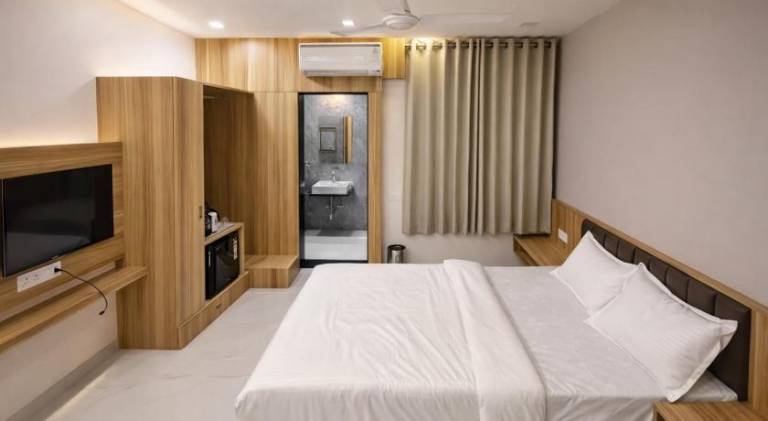 Accuotel Inn Lavish Villa — photo 2