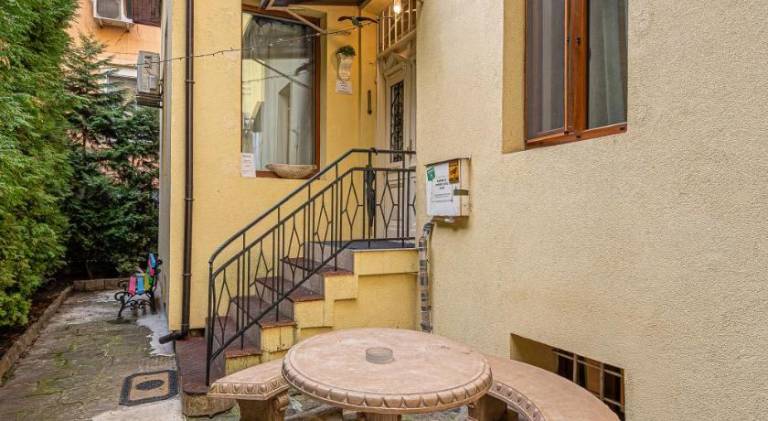 Central House for up to 20 Guests Entire Place in Sofia