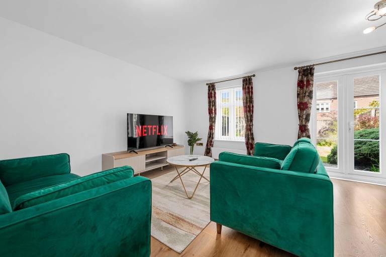 Child-friendly spacious house with yard | Perfect for remote work | Pet-friendly — photo 2