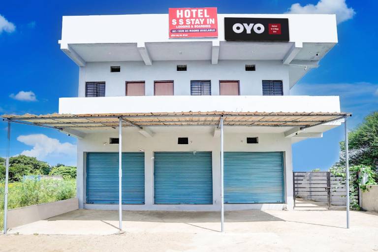 HOTEL O S S STAY INN