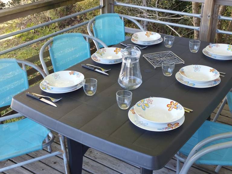 Pleasant mobile home with pool | Pet-friendly — photo 4