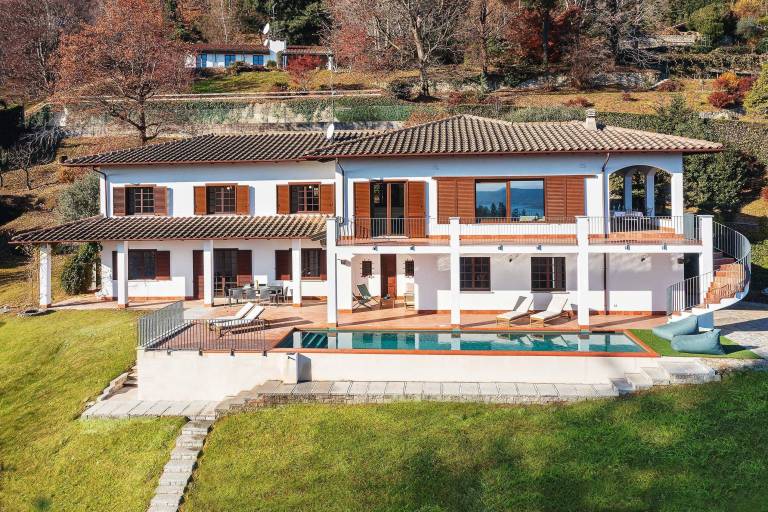 Villa Arona