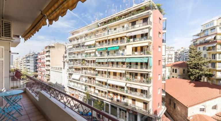 Apartment with patio | Next to Hagia Sophia | Suitable for remote work | Dogs allowed — photo 4