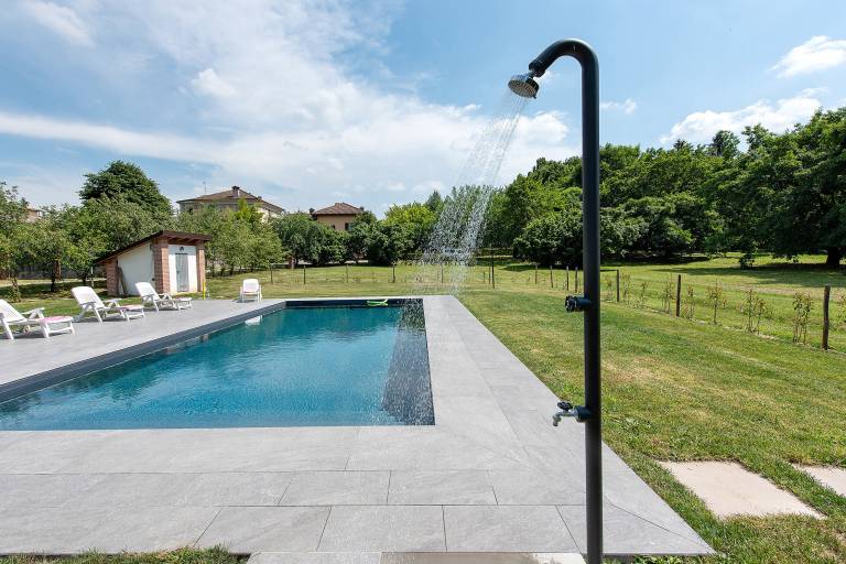 300 m&sup2; Ferienhaus