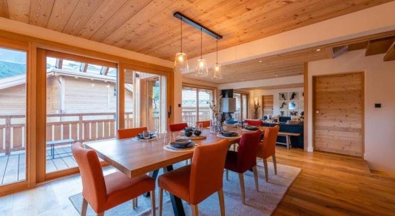 Chalet with 5 rooms for 14 persons — photo 2