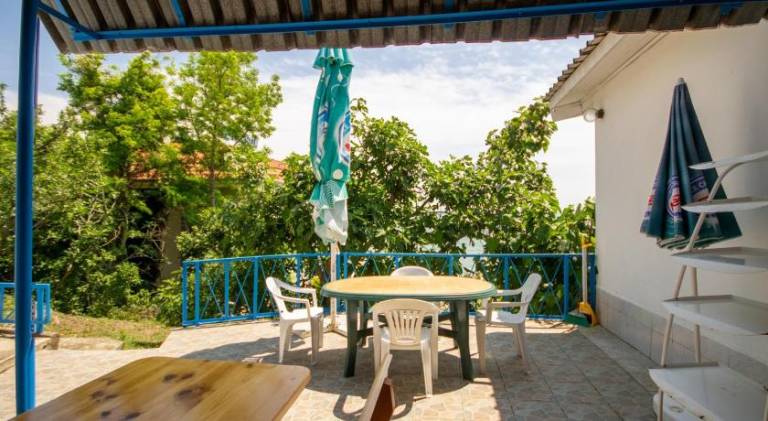Ваканционни къщи'На брега' Holiday houses ON THE COAST — photo 4