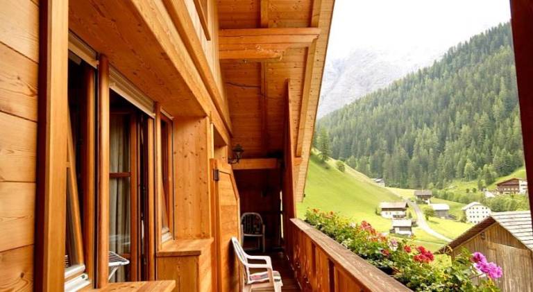 Holiday apartment with yard, terrace & barbeque | Suitable for remote work — photo 2