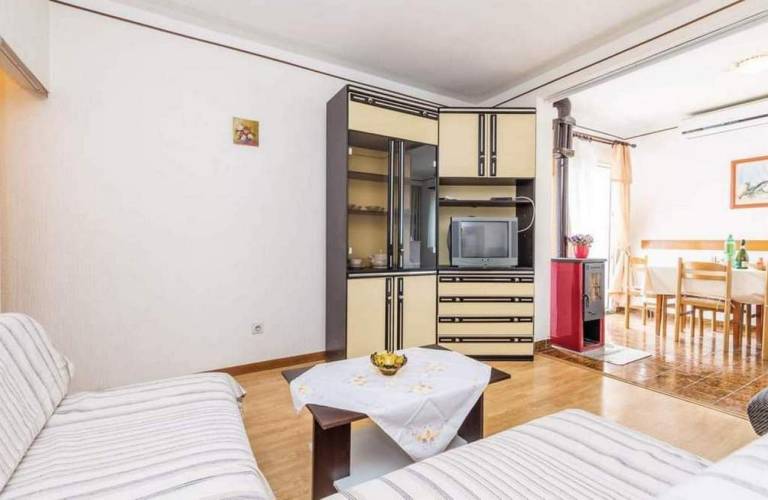 Two bedroom apartment with terrace and sea view Barbat, Rab (A-22498-b) — photo 3