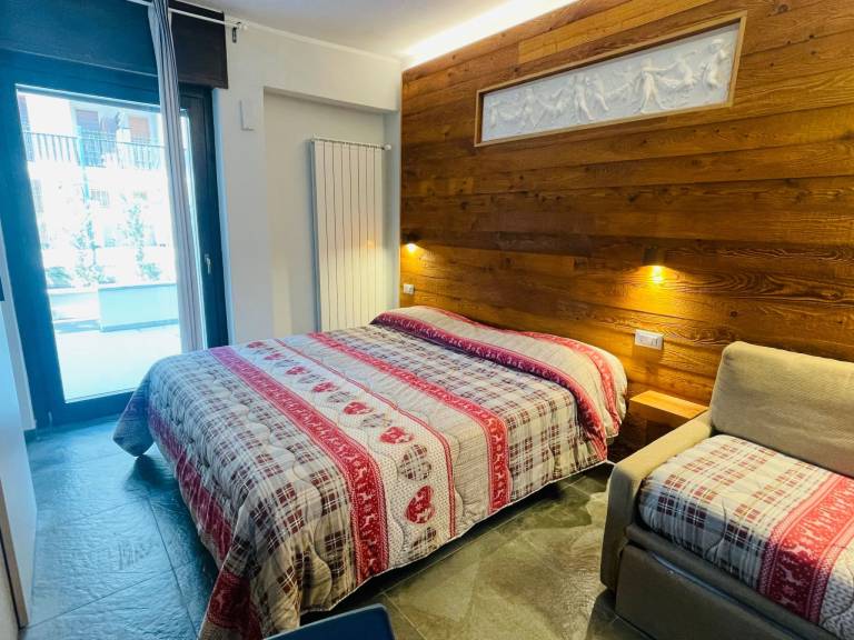 Fully equipped beautiful rental apartment with yard | Close to the ski | Pet-friendly — photo 4