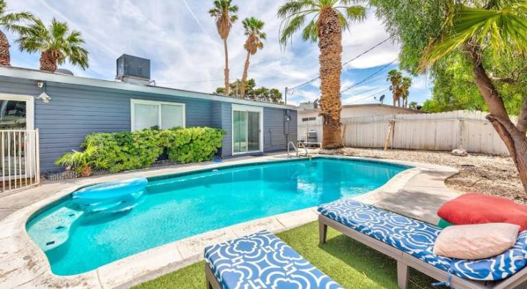 House with barbecue & private pool — photo 3