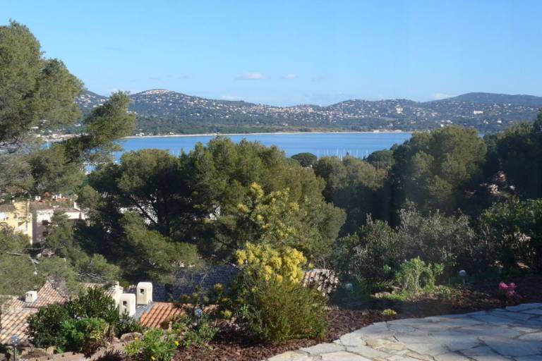 Fully equipped vacation home with yard & terrace | Pet-friendly — photo 4