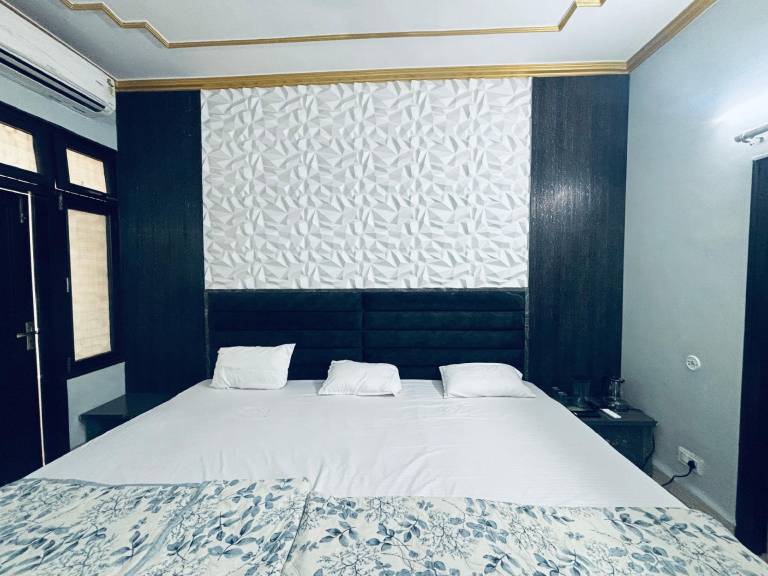 Radha Madhavam Luxurious Boutique Stay in Mathura