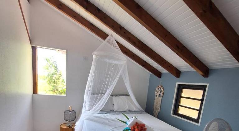 Lovely chalet with barbeque, garden & terrace | Pets allowed — photo 2