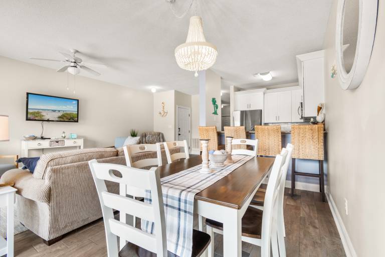 Ocean Quarters, Unit B — photo 2