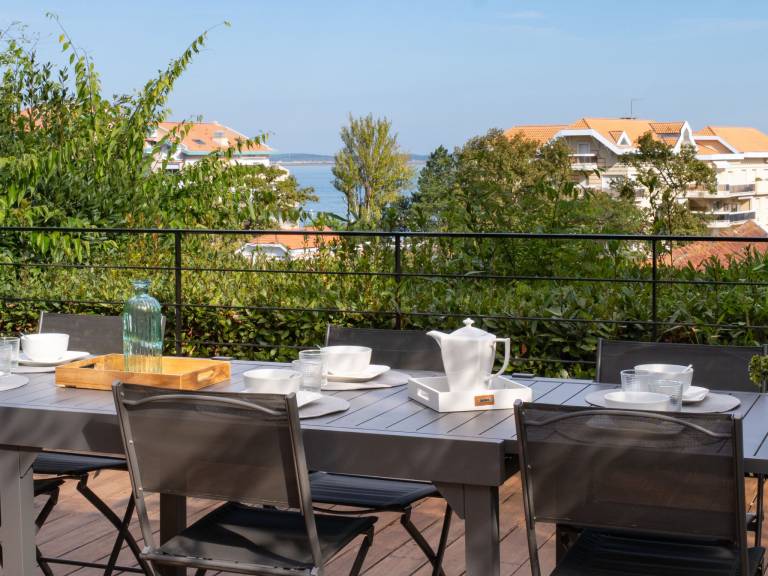 Family-friendly vacation home with garden, patio & barbeque | Sea view | Beach nearby | Dogs allowed — photo 2