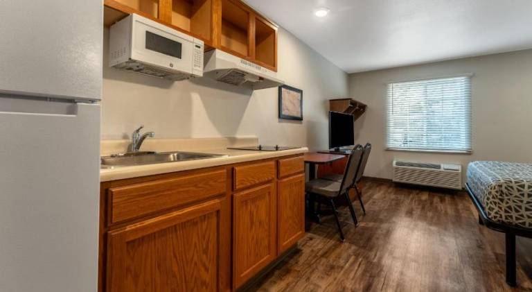 WoodSpring Suites Macon North — photo 3