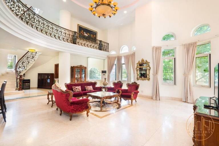 Villa with terrace, BBQ & private pool | Water view | Perfect for remote work | Pets are welcome — photo 4