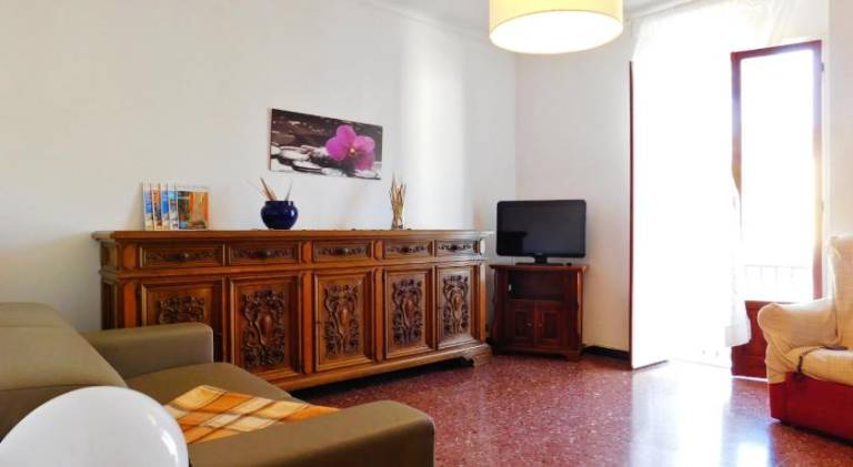 Holiday apartment with 3 rooms for 7 persons — photo 2