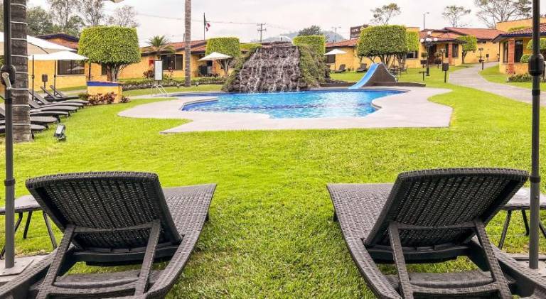 Villa with pool — photo 2