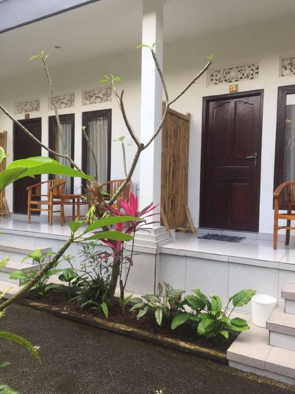 Vacation home with yard & terrace in Ubud