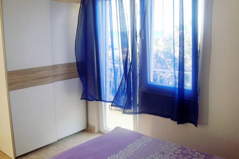 Two bedroom apartment near beach Cove Skozanje, Hvar (A-4624-a) — photo 5