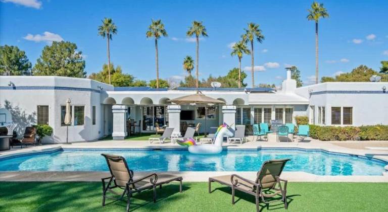 262 m&sup2; Ferienhaus