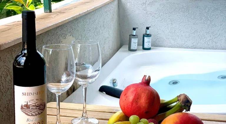 Authentic apartments with jacuzzi and Two-level central Haifa — photo 5