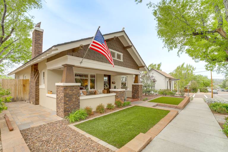 3 Blocks to Plaza! Historic Prescott Gem w/ Grill in Prescott, AZ
