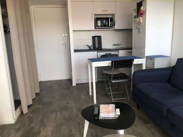 Bright 2-star apartment near thermal baths, air conditioning — photo 3