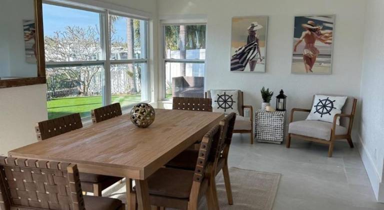 House with pool & jacuzzi | Pets are welcome — photo 5