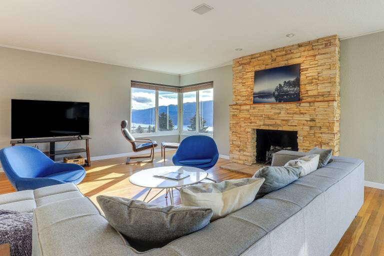 House White Salmon