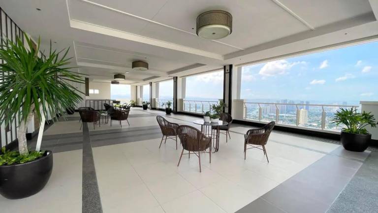BGC-Ortigas Link Condo — photo 4