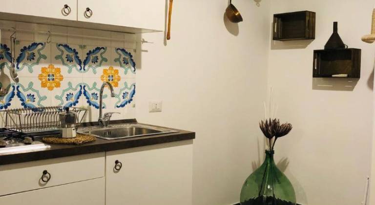 Family-oriented holiday apartment | Close to Castel Nuovo | Pet-friendly — photo 4